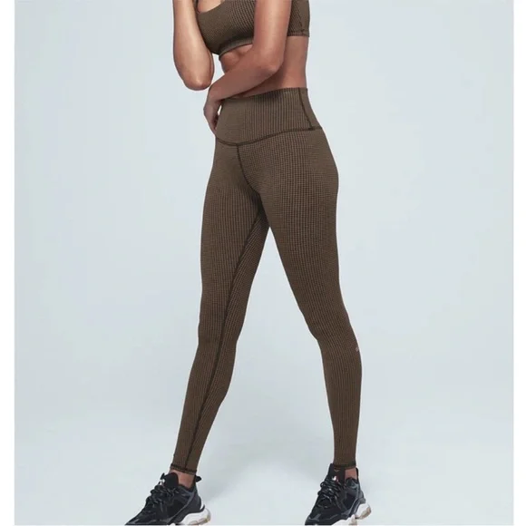 Alo Yoga Houndtooth High-Waisted Brown Leggings - Picture 1 of 10